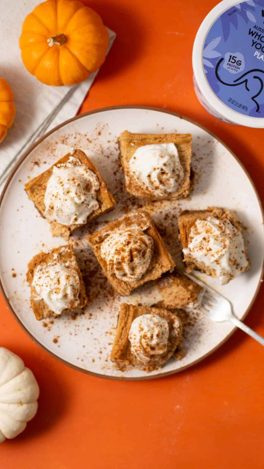 Pumpkin Pie Greek Yogurt Cheesecake Bites